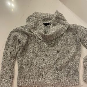 Women’s medium gray Sanctuary Boucle Sweater